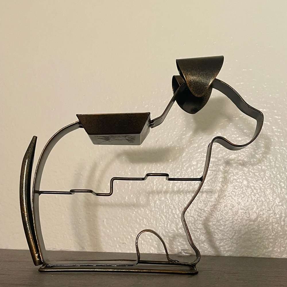 Metal dog shaped tea light candle holder